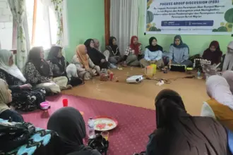 FGD oleh Solidaritas Perempuan Palu di Desa Pakuli, Sigi, Kamis (2/4/2026). (©SP Palu)