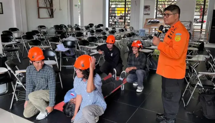 Basarnas Sampaikan Materi Mitigasi Bencana ke Mahasiswa Teknik Arsitektur Untad