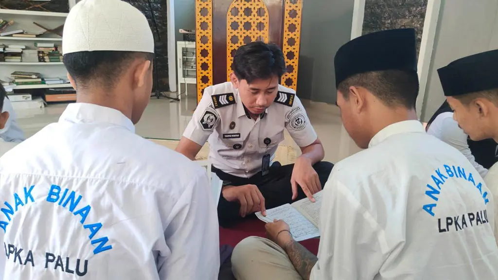 Sejumlah anak binaan LPKA PAlu Khatam Quran, Kamis (16/4/2026). (©Humas Ditjenpas Sulteng)