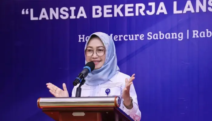 Menua, Kemnaker Dorong Dunia Industri Serap Tenaga Kerja Lansia