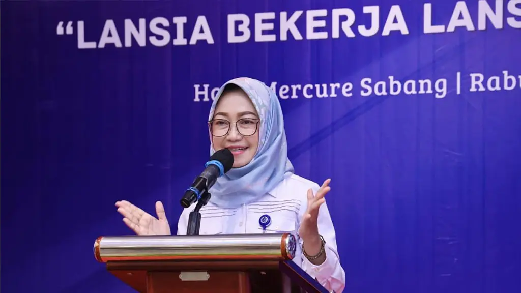 Plt. Dirjen Binapenta dan PKK Kemnaker, Estiarty Haryani pada Workshop "Inklusi untuk Semua: Lansia Bekerja, Lansia Sejahtera" di Jakarta, Rabu (15/4/2026). (©Humas Kemnaker)