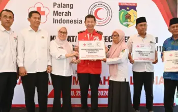 MRCS Serahkan Fasilitas Sekolah di Tiga SD Palu sebagai Wujud Solidaritas