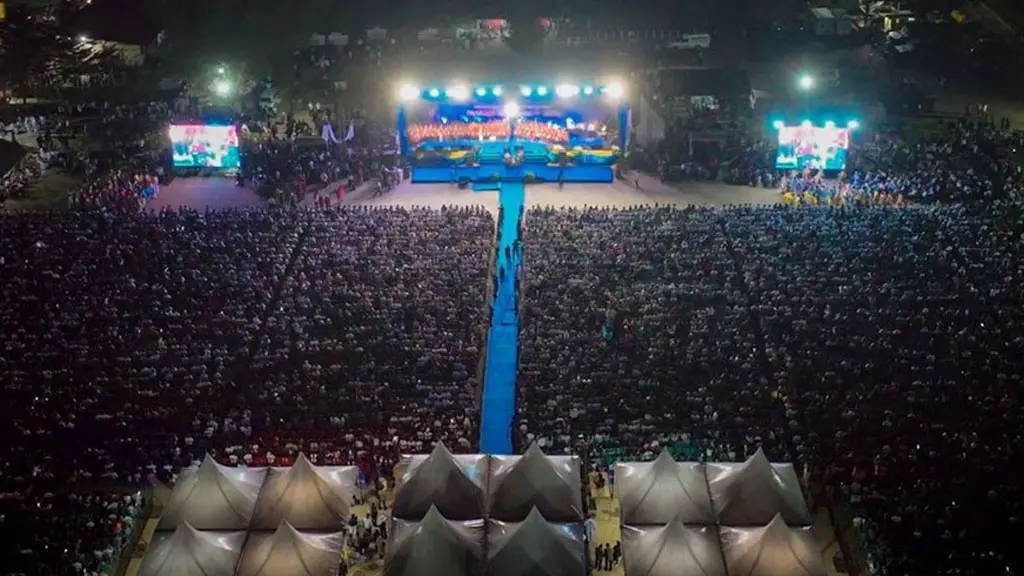 Suasana penutupan Paskah Nasional V di Sigi, Sabtu (26/4/2026) malam. (©Humas Pemprov Sutleng)