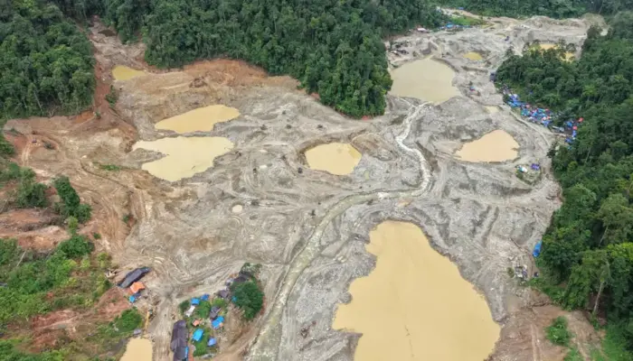 Polisi Temukan Bekas Aktivitas Alat Berat PETI di Desa Lobu