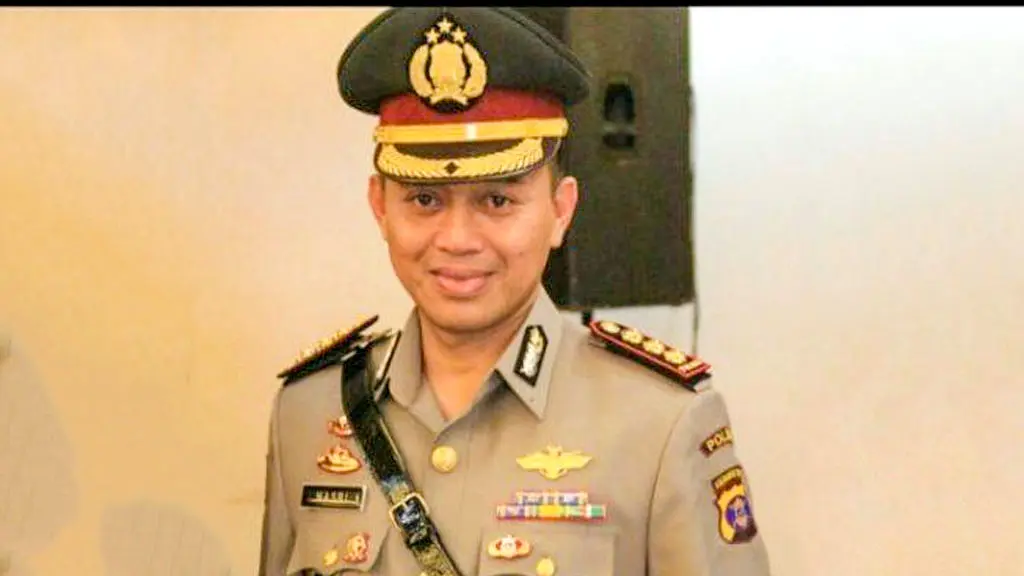 Brigjen Pol Nasri, perwira tinggi Polri yang sebelumnya menjabat Wakapolda Sulawesi Selatan itu ditunjuk Kapolri Jenderal Pol Listyo Sigit Prabowo sebagai Kapolda Sulawesi Tengah yang baru. (©@polisi_indonesia)