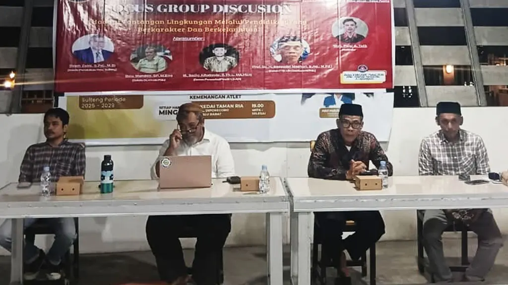 Sejumlah narasumber pada FGD tentang Krisis Lingkungan oleh LS-ADI di palu, Rabu (6/5/2026). (©LS-ADI)