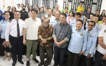 FKUB bersama sejumlah tokoh agama pada sebuah kegiatan bersama. (©FKUB Sulteng)