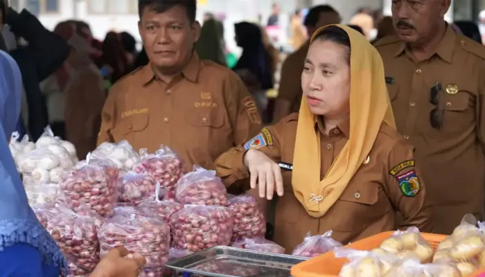 Gerakan Pangan Murah DPKDP Palu Disambut Antusias Warga