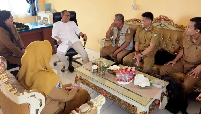 Diskominfosantik Palu Konsultasikan Pembentukan PPID ke KI Sulteng