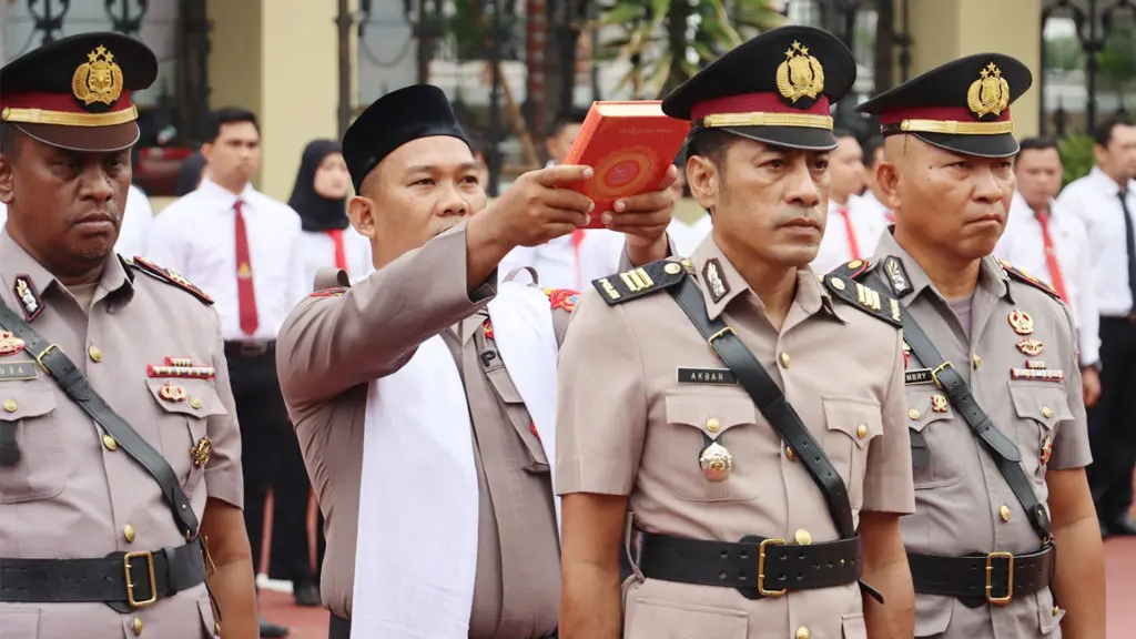 Salah seorang perwira, AKP Akbar dilantik menjadi Ps Kasat Intelkam Polresta Palu menggantikan AKP Musa yang kini menjabat sebagai Kabag Ops Polres Sigi. (©Humas Polresta Palu)