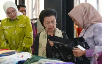 Ketua Umum IAD Kunjungi Galeri Dekranasda Palu