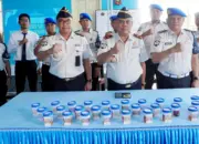 Tes urine bagi jajaran Kanwil Ditjenpas Sulteng, Jumat (8/5/2026). (©HUmas Ditjenpas Sulteng)