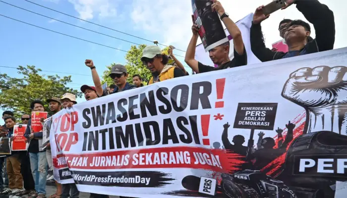 Hari Kebebasan Pers Sedunia, Koalisi Roemah Jurnalis Palu Turun ke Jalan
