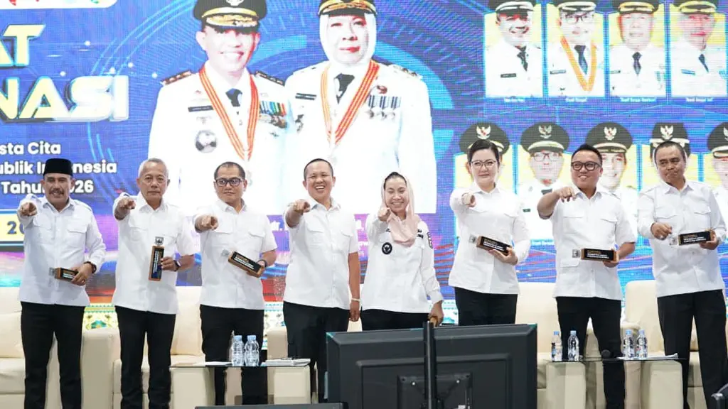 Wawali Kota Palu Imelda Liliana Muhidin (keempat kanan) pada ravat evaluasi asta cita di Morowali, Rabu (13/5/2026). (©Prokopim Setda Kotapalu/Jufri)