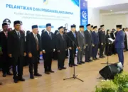 Gubernur Sulteng, Anwar Hafid (kedua kanan membelakang) melantik pejabat eselon II di lingkupPemprov Sulteng di Palu, Senin (11/5/2026). (©PPID BPKAD Sulteng/Eny Istiani)