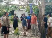Sejumlah warga berada di lokasi tempoat ditemukannya seroang lansia meninggal duni di Desa Suli Indah, Balinggi, Parimo, Sabtu (2/5/2026). (©Polres Parimo)