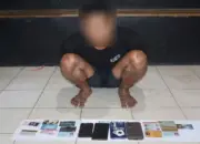Tersangka AD beserta barang bukti hasil tindak kriminalnya. (©Humas Polresta Palu)