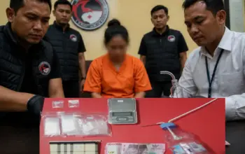 Perempuan 43 Tahun Ditangkap Polisi Bersama Dua Paket Sabu