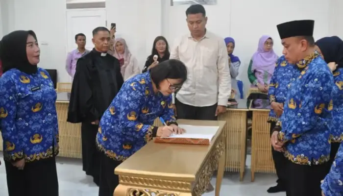 Wali Kota Hadianto Lantik 11 Kepala Sekolah