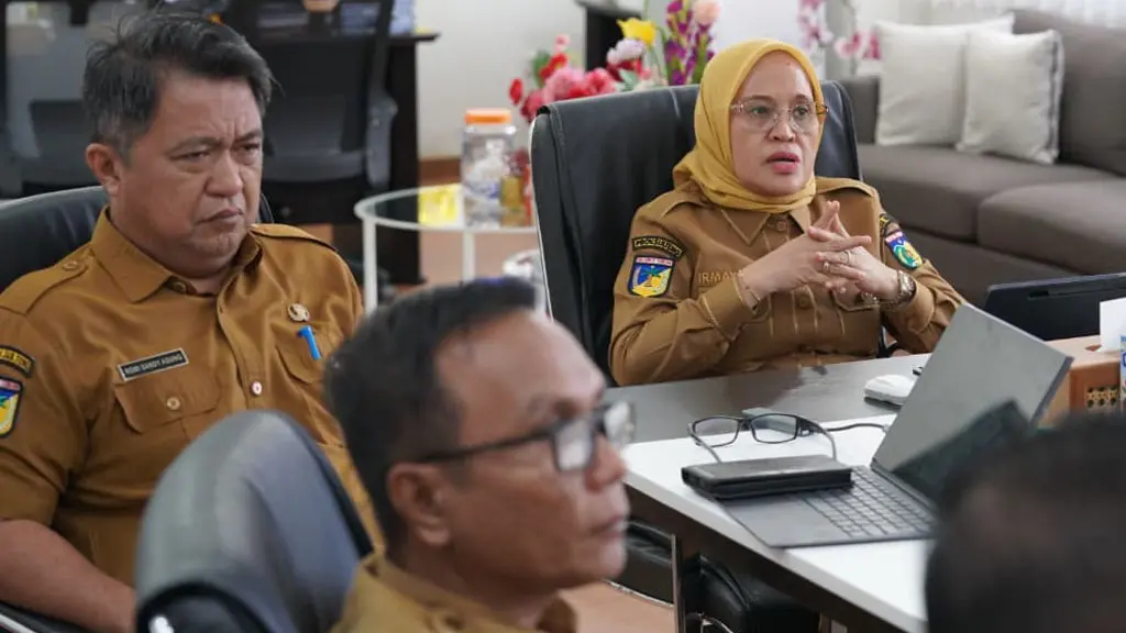 Sekot Palu Irmayanti mengikut raker dengan Komisi II DPR secara virtual, Senin (8/6/2026). (©Prokopim Setda Kota Palu/Jufri)