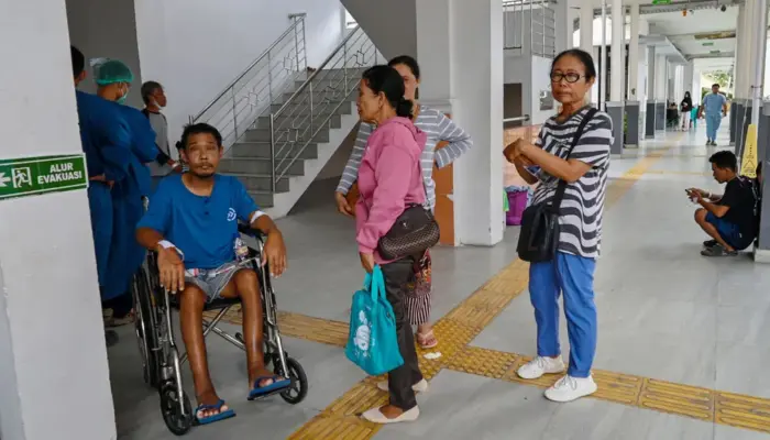 Pascagempa M6,7 Wawali Imelda Tinjau Jembatan III dan RSUD Anutapura