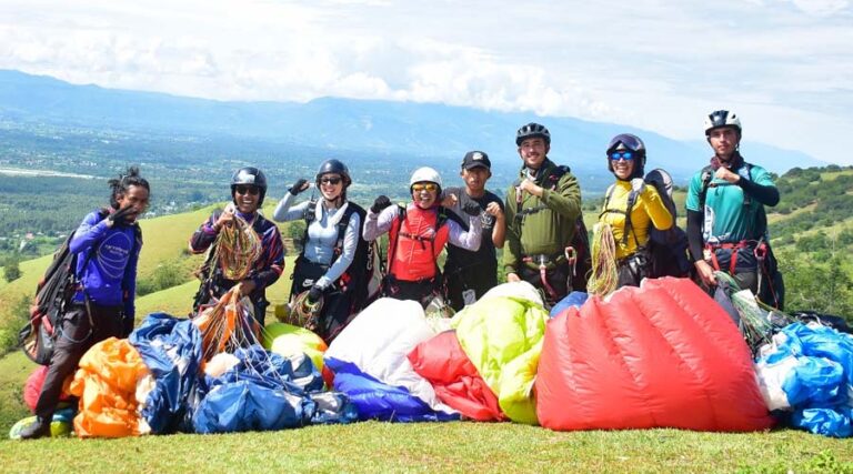 Atlet paralayang Sulteng yang akan berlaga di PON XXI Aceh-Sumut. (Foto: Humas Puslatda PON Sulteng)