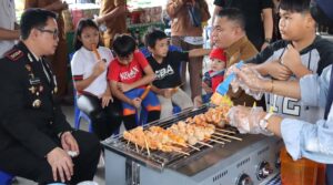 Pasar Sembako Murah Polresta Palu Dipadati Warga