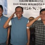 Hidayat (tengah) dan ANdi Nu B Lamakarate (kiri pada konferensi pers di Palu, Jumat (2/8/2024). (Foto: tim Handal)
