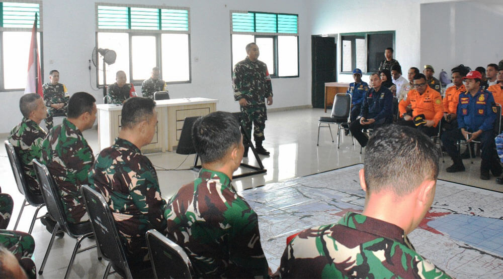 Suasana latihan Posko I kesiapsiagaan terhdapa bencana yang digelar di Makorem 132 Tadulako, Rabu (11/9/2024). (Foto: Penrem 132/Tdl)