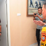 Danrem 132 Tadulako, Brigjen TNi Deni Gunawan (kiri) bertemu dengan Kapolda Sulteng, Irjen Pol Agus Nugroho pada kunjungan silaturahmi di Mapodla Sulteng, Senin (9/9/2024). (Foto: Penrem 132/Tdl)