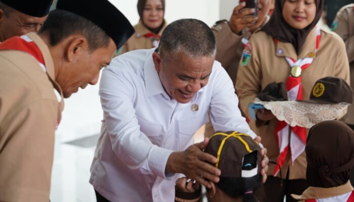 Wali Kota Palu Kukuhkan Murid TK Putra sebagai Pramuka Prasiaga